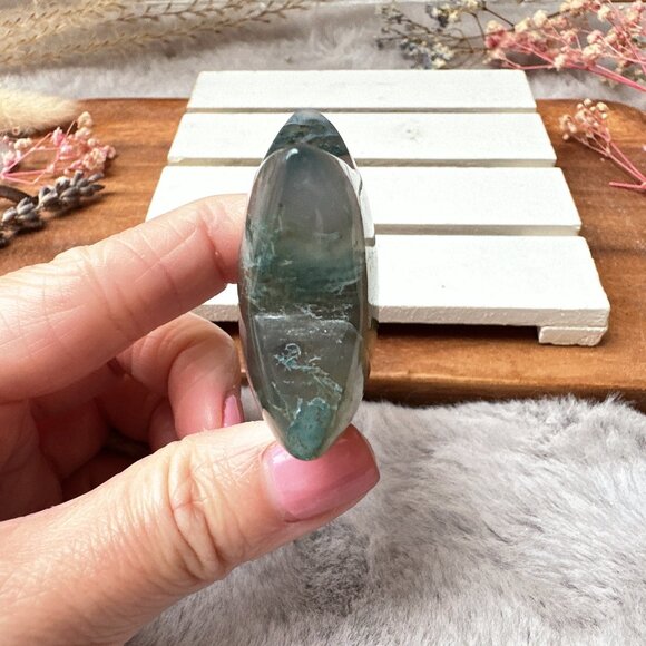 Beautiful Small Moss Agate Star - Picture 2 of 6